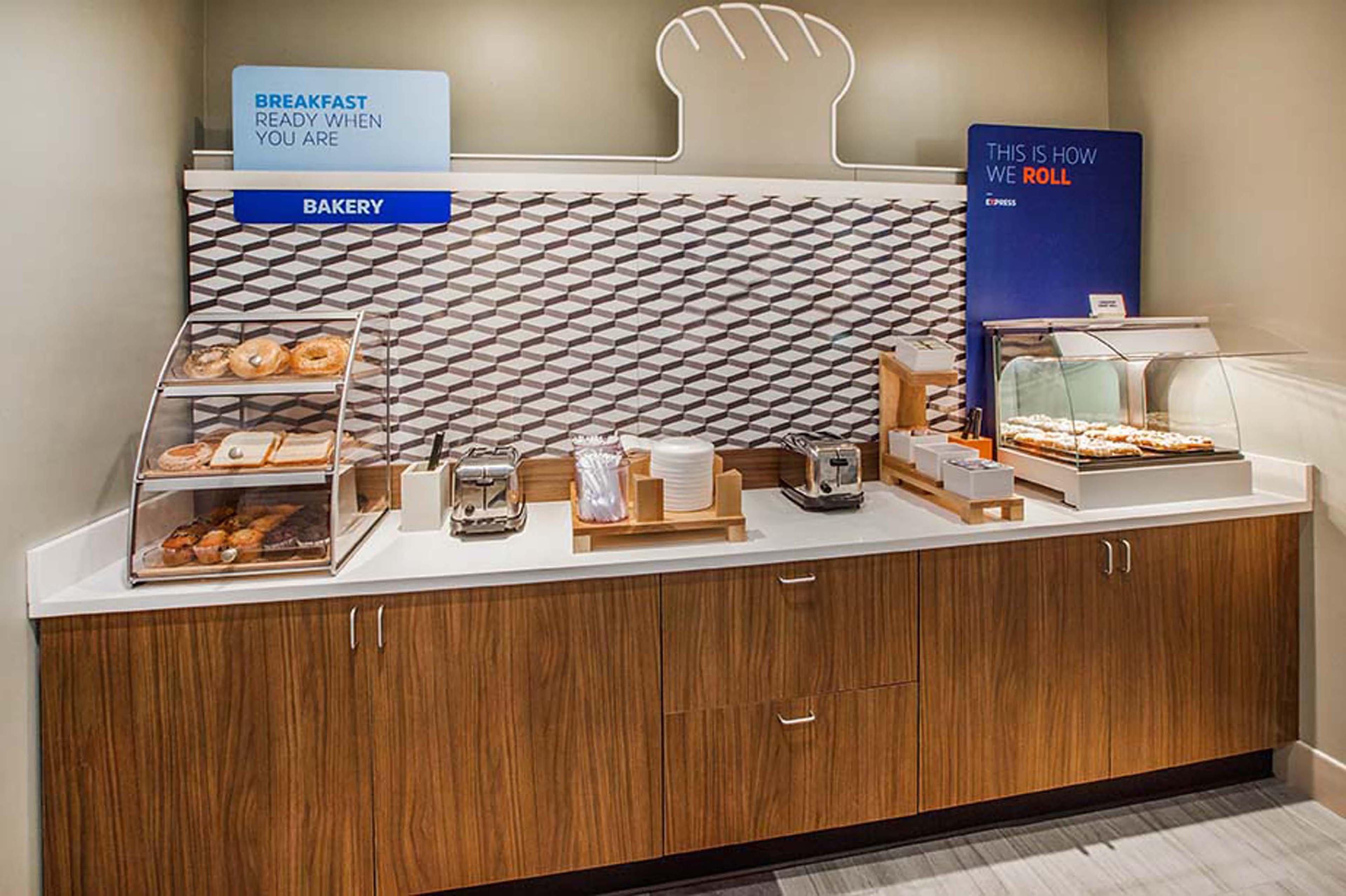 Holiday Inn Express Lebanon By Ihg Buitenkant foto